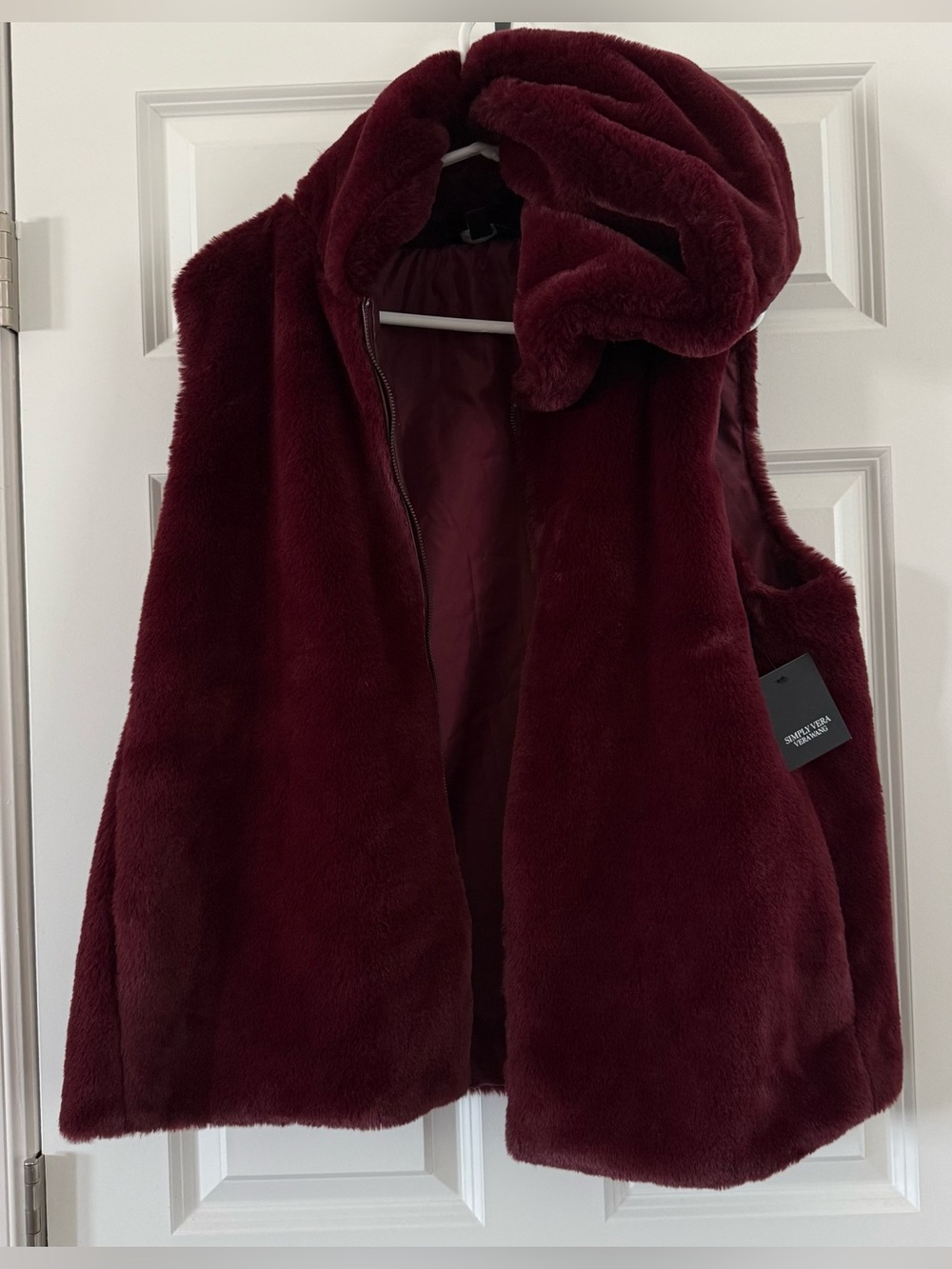 Simply Vera Vera Wang Plush Faux Fur Vest in Deep Wine